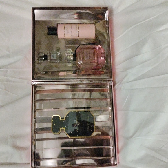 NWB Victoria Secret Bombshell Luxe Fragrance Gift Box 1.7oz perfume 3piece Set - Picture 2 of 7